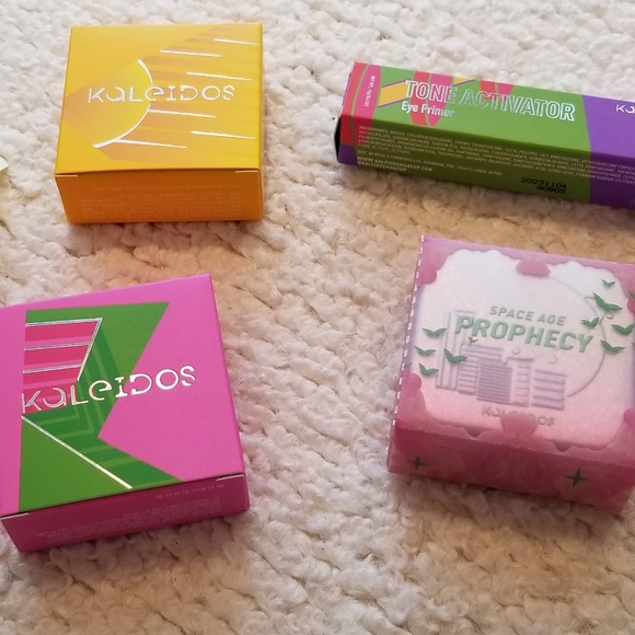 Space Age Prophecy Kaleidos highlighter - Picture 2 of 3